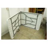 Heavy Duty Plastic Rectangular Folding Table with Carrying Handles (very good condition)