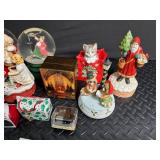 Christmas Figurines & Music Boxes Mixed Lot