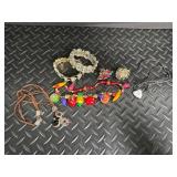 Mixed Costume Jewelry Necklace, Bracelet & Brooch Lot