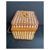 Wicker Picnic Basket With Gingham Lining