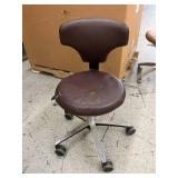 MSRP $1,400 KEILHAUER ST-V-960 ERGONOMIC OPERATOR STOOL, SKY-2ST312 UPHOLSTERED CLINICAL SEATING, POLISHED ALUMINUM BASE, HEIGHT ADJUSTABLE, MOBILE CASTERS, MADE IN CANADA *WEAR TO FABRIC - BUILT TO L