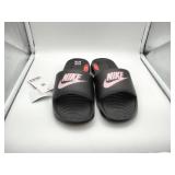 W NIKE VICTORI ONE SLIDE