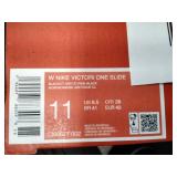 W NIKE VICTORI ONE SLIDE
