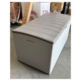 Suncast 160 Gallon Deck Box