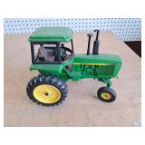 Ertl John Deere Model 4450