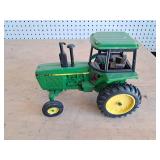 Ertl John Deere Model 4450