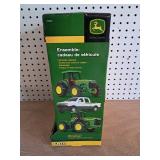 Ertl John Deere Vehicle Gift Set NIB