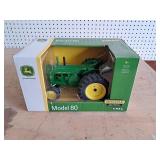 Ertl John Deere Model 80 1/16 Scale Tractor
