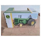 Ertl John Deere Model 80 1/16 Scale Tractor