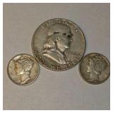 90% Silver U.S. Coin Lot – 1952 Franklin Half Dollar & 2 Mercury Dimes about 0.506 troy oz actual silver weight.