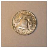 1960 Franklin Half Dollar – 90% Silver U.S. Coin About 0.3617 troy oz actual silver weight.