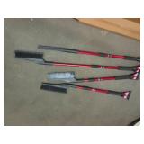 4 Extendable ice scraper brushes...