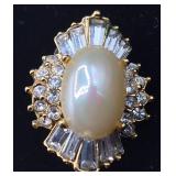 Pearl and Rhinestone 17" Necklace and Earrings Set