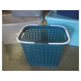 (BR1) 4 Totes 1 with Lid and Other ...