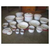 (EC1) Collection of Vintage White E...