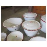 (EC1) Collection of Vintage White E...