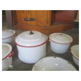 (EC1) Collection of Vintage White E...