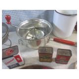 (BS) Vintage Assortment of Metal Co...