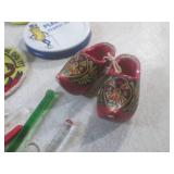 (EC1) Assortment of Vintage Smalls...