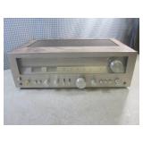 (D-2) Realistic STA-95 AM/FM Stereo...