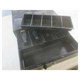(EW3) Cash Drawer - No Key But Is U...