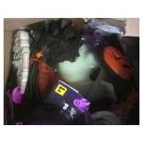 (EC1) Box Full of Assorted New Hall...