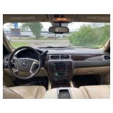 2010 GMC YUKON XL DENALI *All Wheel Drive | No Accidents Reported* (NO RESERVE)
