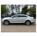 2013 FORD TAURUS LIMITED *2 Owner* (NO RESERVE)