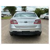 2013 FORD TAURUS LIMITED *2 Owner* (NO RESERVE)