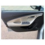 2011 CHEVROLET VOLT PREMIUM *111k Miles* (NO RESERVE)