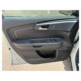2011 CHEVROLET TRAVERSE LT *No Accidents Reported* (NO RESERVE)