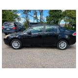 2010 FORD FOCUS SE *98k Miles* (NO RESERVE)