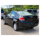 2010 FORD FOCUS SE *98k Miles* (NO RESERVE)
