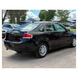 2010 FORD FOCUS SE *98k Miles* (NO RESERVE)