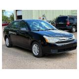 2010 FORD FOCUS SE *98k Miles* (NO RESERVE)