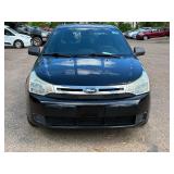 2010 FORD FOCUS SE *98k Miles* (NO RESERVE)