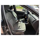 2010 FORD FOCUS SE *98k Miles* (NO RESERVE)