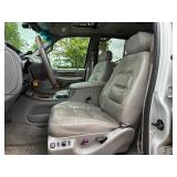 2000 LINCOLN NAVIGATOR *119k Miles | 2 Owner | No Accidents | All Wheel Drive* (NO RESERVE)