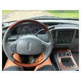 2000 LINCOLN NAVIGATOR *119k Miles | 2 Owner | No Accidents | All Wheel Drive* (NO RESERVE)
