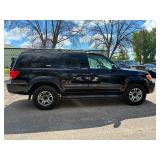 2005 TOYOTA SEQUOIA SR5 *4x4* (NO RESERVE)