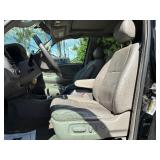 2005 TOYOTA SEQUOIA SR5 *4x4* (NO RESERVE)