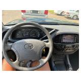 2005 TOYOTA SEQUOIA SR5 *4x4* (NO RESERVE)