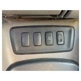 2005 TOYOTA SEQUOIA SR5 *4x4* (NO RESERVE)