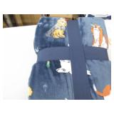 Plush throw 60 x 70"...