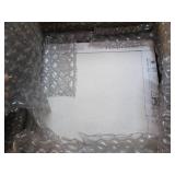 Pallet of assorted tile and laminat...