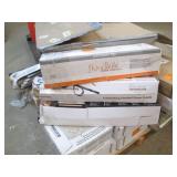 Pallet of assorted tile and laminat...