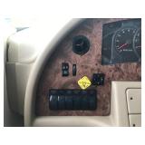 2003 Damon Daybreak 34