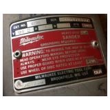 MILWAUKEE 6096 Heavy Duty 9" Sander Kit