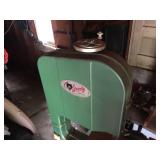GRIZZLY Upright Band Saw - On Rolling Base