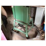 GRIZZLY Upright Band Saw - On Rolling Base